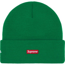 Supreme New Era® Old English Beanie Green